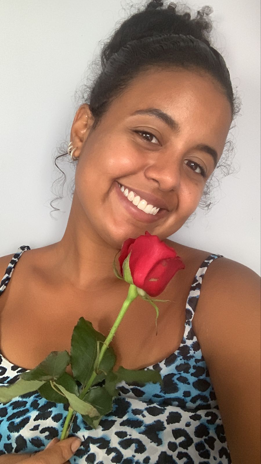 Esse sorriso me desmonta